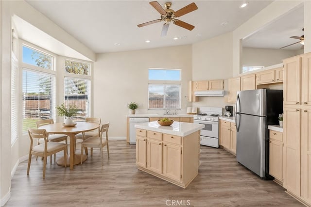 1645 E Kettering, Lancaster, CA 93535 — photo 35 of 60