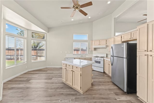 1645 E Kettering, Lancaster, CA 93535 — photo 36 of 60