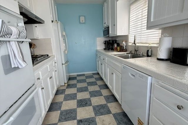 17614 Posetano Road, Los Angeles, CA 90272 — photo 48 of 57