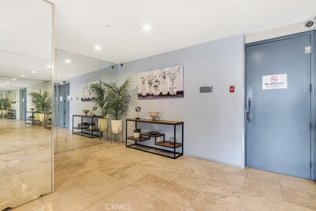 14530 Benefit Street 102, Sherman Oaks, CA 91403 — photo 33 of 60