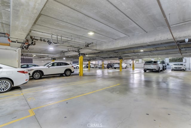 14530 Benefit Street 102, Sherman Oaks, CA 91403 — photo 40 of 60