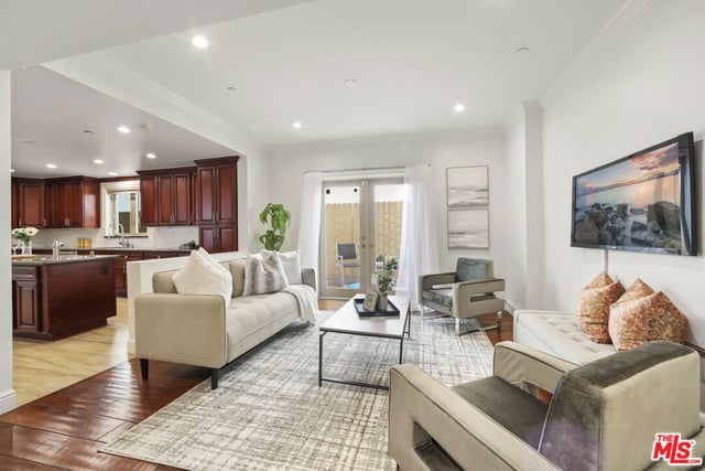 918 S Wooster Street 1, Los Angeles, CA 90035 — photo 16 of 31