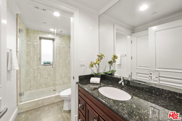 918 S Wooster Street 1, Los Angeles, CA 90035 — photo 18 of 31