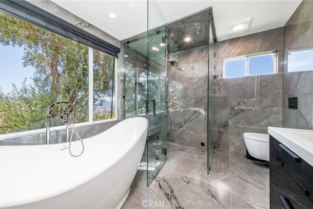1001 Via Alta, Burbank, CA 91501 — photo 10 of 16