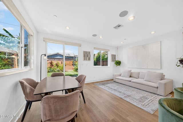 1135 N Commonwealth Avenue, Los Angeles, CA 90029 — photo 12 of 40