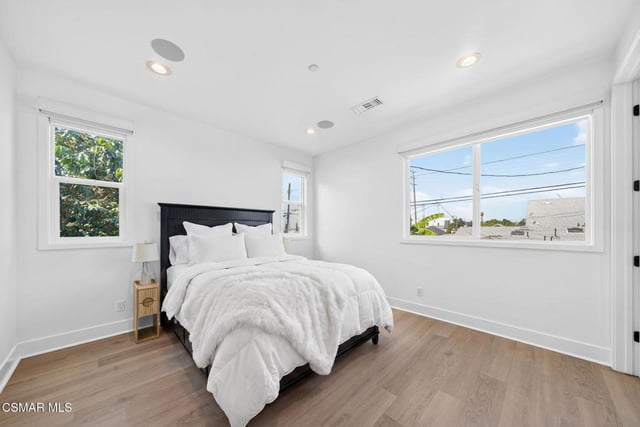 1135 N Commonwealth Avenue, Los Angeles, CA 90029 — photo 16 of 40