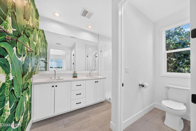 1135 N Commonwealth Avenue, Los Angeles, CA 90029 — photo 19 of 40