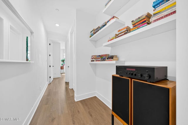 1135 N Commonwealth Avenue, Los Angeles, CA 90029 — photo 22 of 40