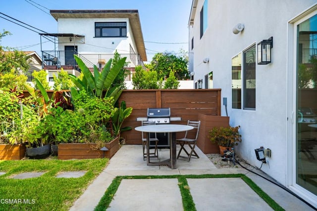1135 N Commonwealth Avenue, Los Angeles, CA 90029 — photo 31 of 40
