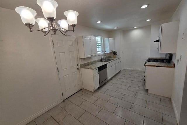 1510 E Avenue R, Palmdale, CA 93550 — photo 13 of 28