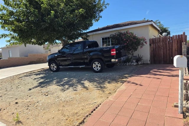 1510 E Avenue R, Palmdale, CA 93550 — photo 4 of 28
