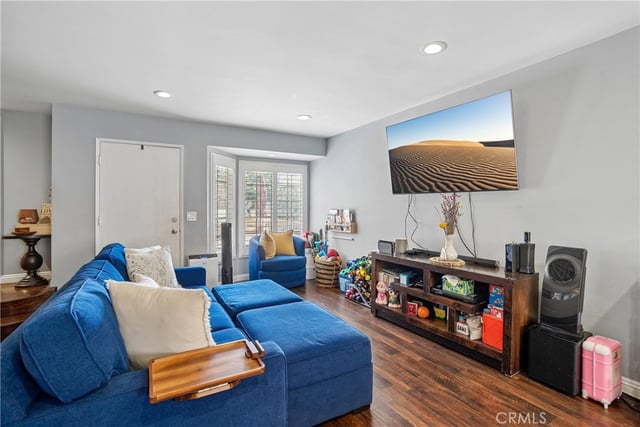 1599 W Jefferson Boulevard, Los Angeles, CA 90018 — photo 7 of 28