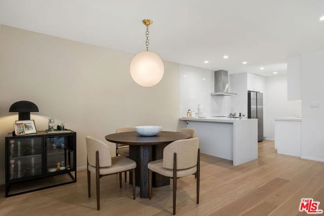 2233 4th Street 3, Santa Monica, CA 90405 — photo 13 of 39