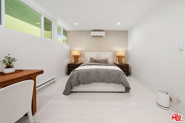 2233 4th Street 3, Santa Monica, CA 90405 — photo 18 of 39