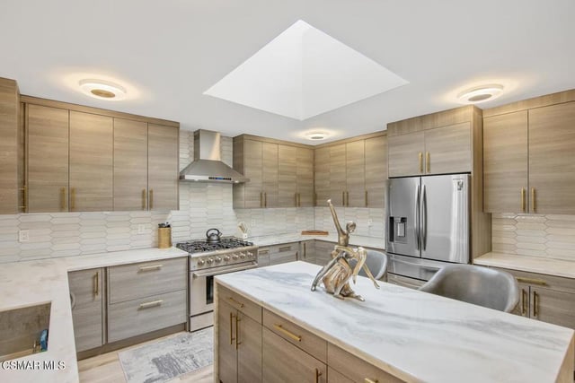 4430 Natoma Avenue, Woodland Hills, CA 91364 — photo 19 of 87