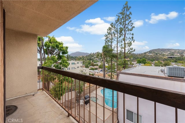1745 Holly 302, Glendale, CA 91206 — photo 30 of 43