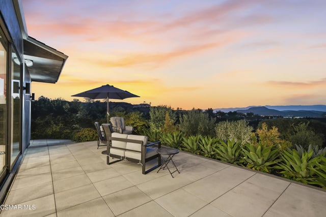 2800 Lynnview Street, Newbury Park, CA 91320 — photo 19 of 80