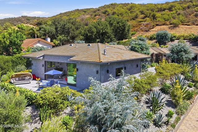 2800 Lynnview Street, Newbury Park, CA 91320 — photo 5 of 80