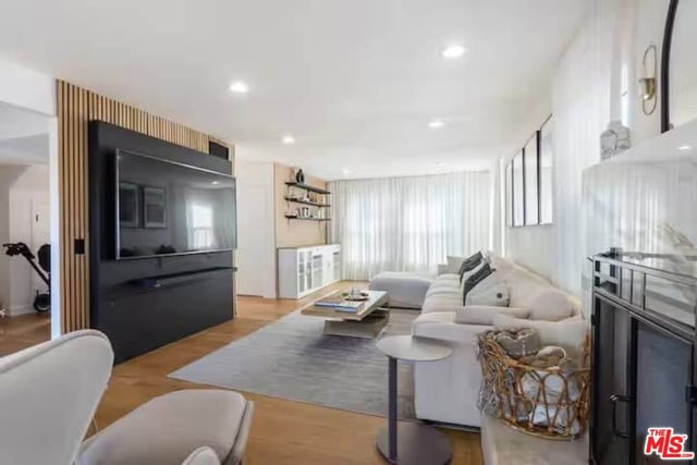 4243 Don Carlos Drive, Los Angeles, CA 90008 — photo 19 of 66