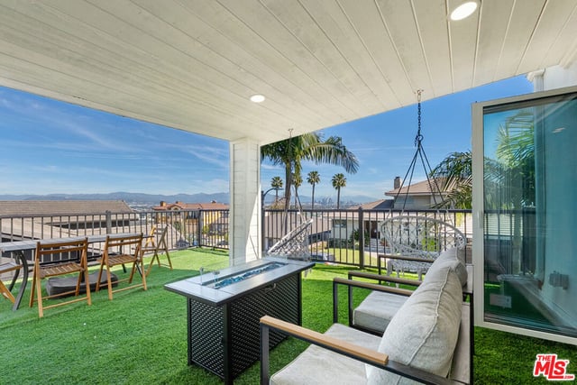 4243 Don Carlos Drive, Los Angeles, CA 90008 — photo 44 of 66