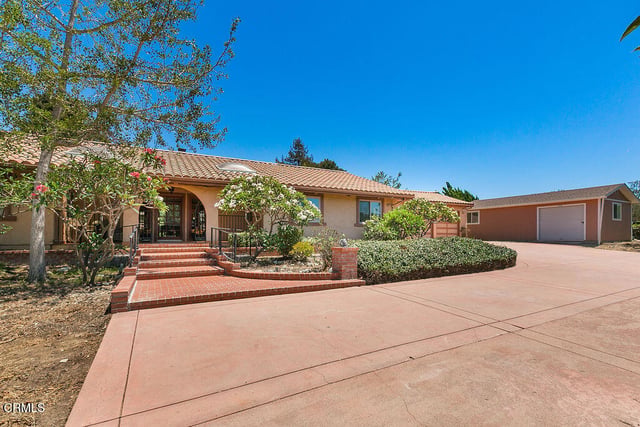 567 N Avocado Place, Camarillo, CA 93010 — photo 3 of 67