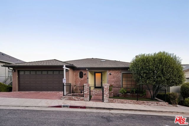 3654 Holboro Drive, Los Angeles, CA 90027 — photo 23 of 34