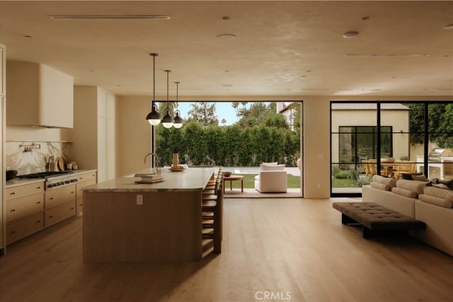 4521 Mary Ellen Avenue, Sherman Oaks, CA 91423 — photo 17 of 56