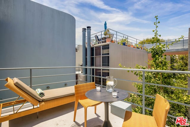 2433 28th Street B, Santa Monica, CA 90405 — photo 15 of 25