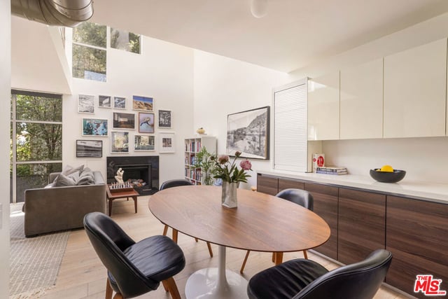 2433 28th Street B, Santa Monica, CA 90405 — photo 9 of 25