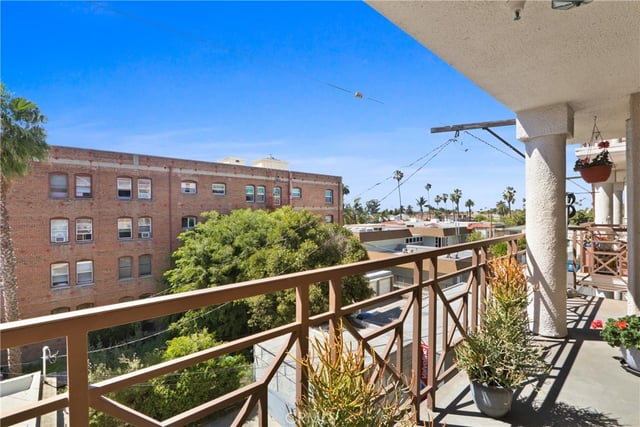 801 Pine Ave. #310, Long Beach, CA 90813 — photo 13 of 35
