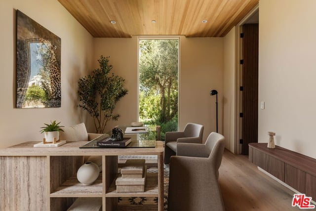800 N La Jolla Avenue, Los Angeles, CA 90046 — photo 27 of 34