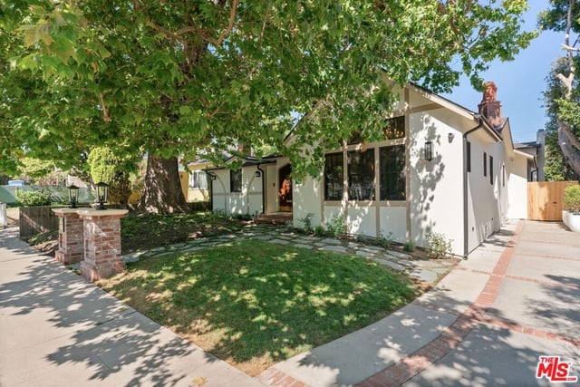 224 N Bowling Green Way, Los Angeles, CA 90049 — photo 3 of 73