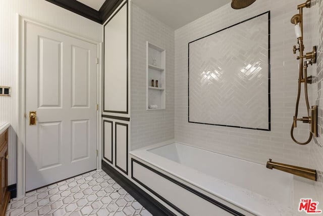 224 N Bowling Green Way, Los Angeles, CA 90049 — photo 52 of 73