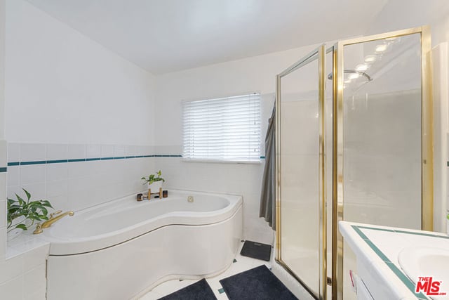 3730 Wasatch Avenue, Los Angeles, CA 90066 — photo 17 of 33