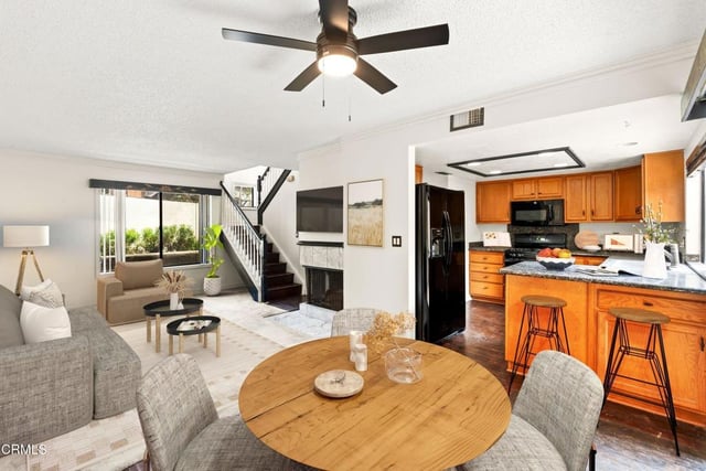 2454 Manzanita Drive, Oxnard, CA 93033 — photo 4 of 54