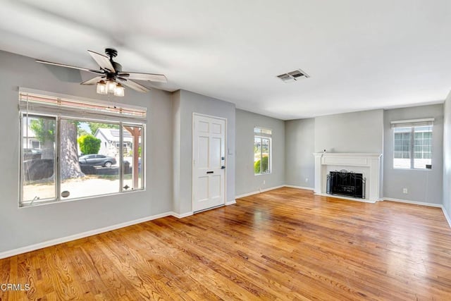 14646 Leadwell Street, Van Nuys, CA 91405 — photo 5 of 36