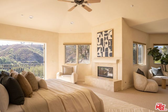13731 Romany Drive, Pacific Palisades, CA 90272 — photo 18 of 46