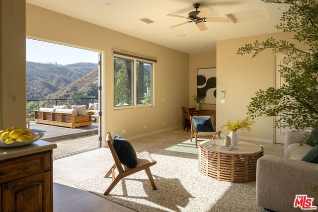 13731 Romany Drive, Pacific Palisades, CA 90272 — photo 31 of 46
