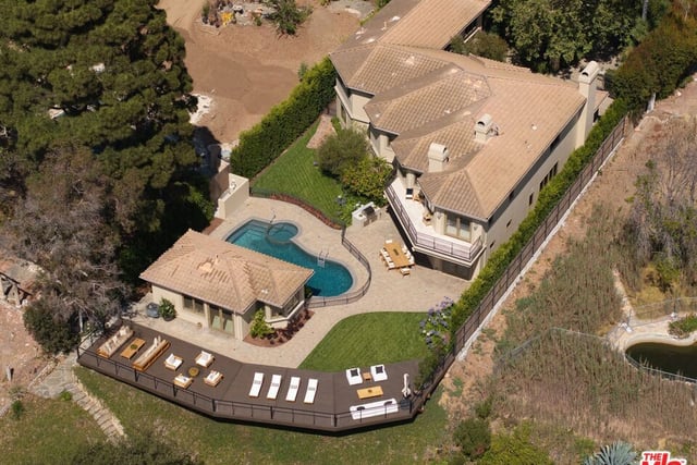 13731 Romany Drive, Pacific Palisades, CA 90272 — photo 32 of 46