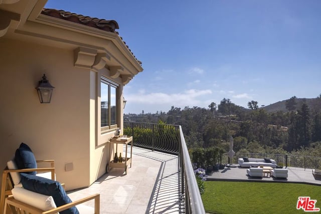 13731 Romany Drive, Pacific Palisades, CA 90272 — photo 42 of 46