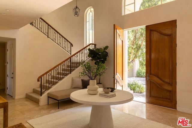 13731 Romany Drive, Pacific Palisades, CA 90272 — photo 5 of 46