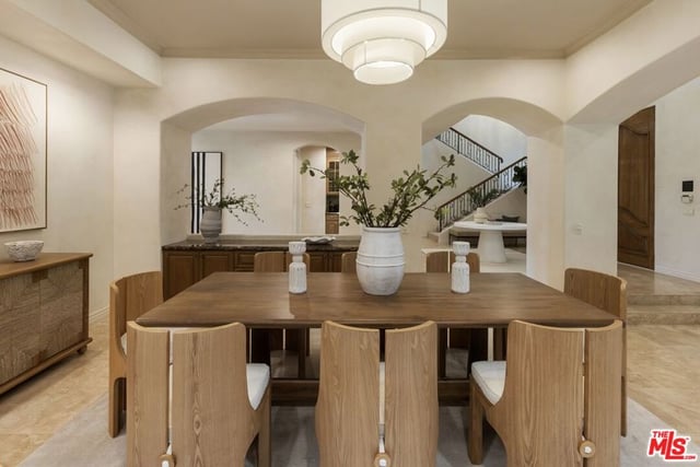 13731 Romany Drive, Pacific Palisades, CA 90272 — photo 8 of 46