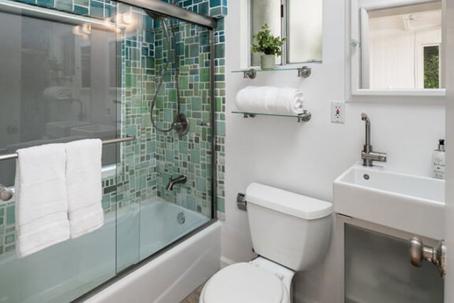 3980 Hopevale Drive, Los Angeles, CA 91403 — photo 17 of 28