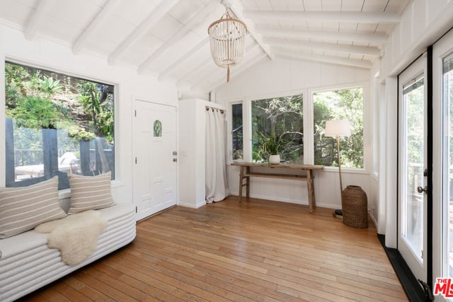 3980 Hopevale Drive, Los Angeles, CA 91403 — photo 8 of 28