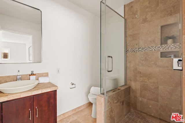 2225 20th Street 2, Santa Monica, CA 90405 — photo 16 of 22