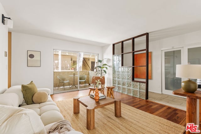 2225 20th Street 2, Santa Monica, CA 90405 — photo 2 of 22