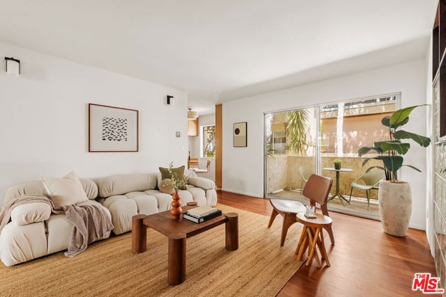 2225 20th Street 2, Santa Monica, CA 90405 — photo 3 of 22