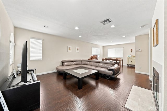 1665 E 68th 21, Long Beach, CA 90805 — photo 5 of 37