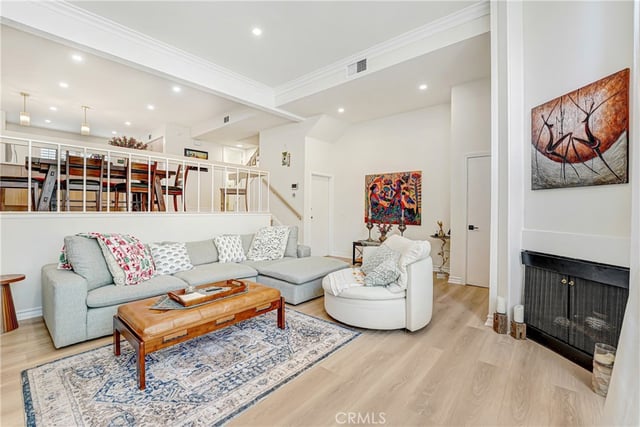 6225 Nita, Woodland Hills, CA 91367 — photo 3 of 20