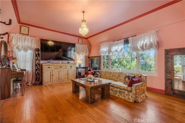 4924 Alatar, Woodland Hills, CA 91364 — photo 4 of 33